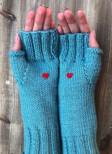 Load image into Gallery viewer, Sea Breeze Fingerless Gloves - thewillowheartist