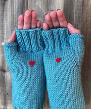 Load image into Gallery viewer, Sea Breeze Fingerless Gloves - thewillowheartist