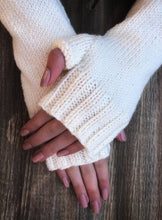 Load image into Gallery viewer, Winter Sunshine Fingerless Gloves - thewillowheartist
